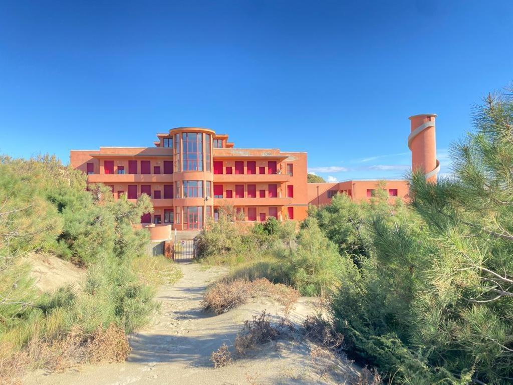Appartamenti Regina Del Mare Calambrone Bagian luar foto