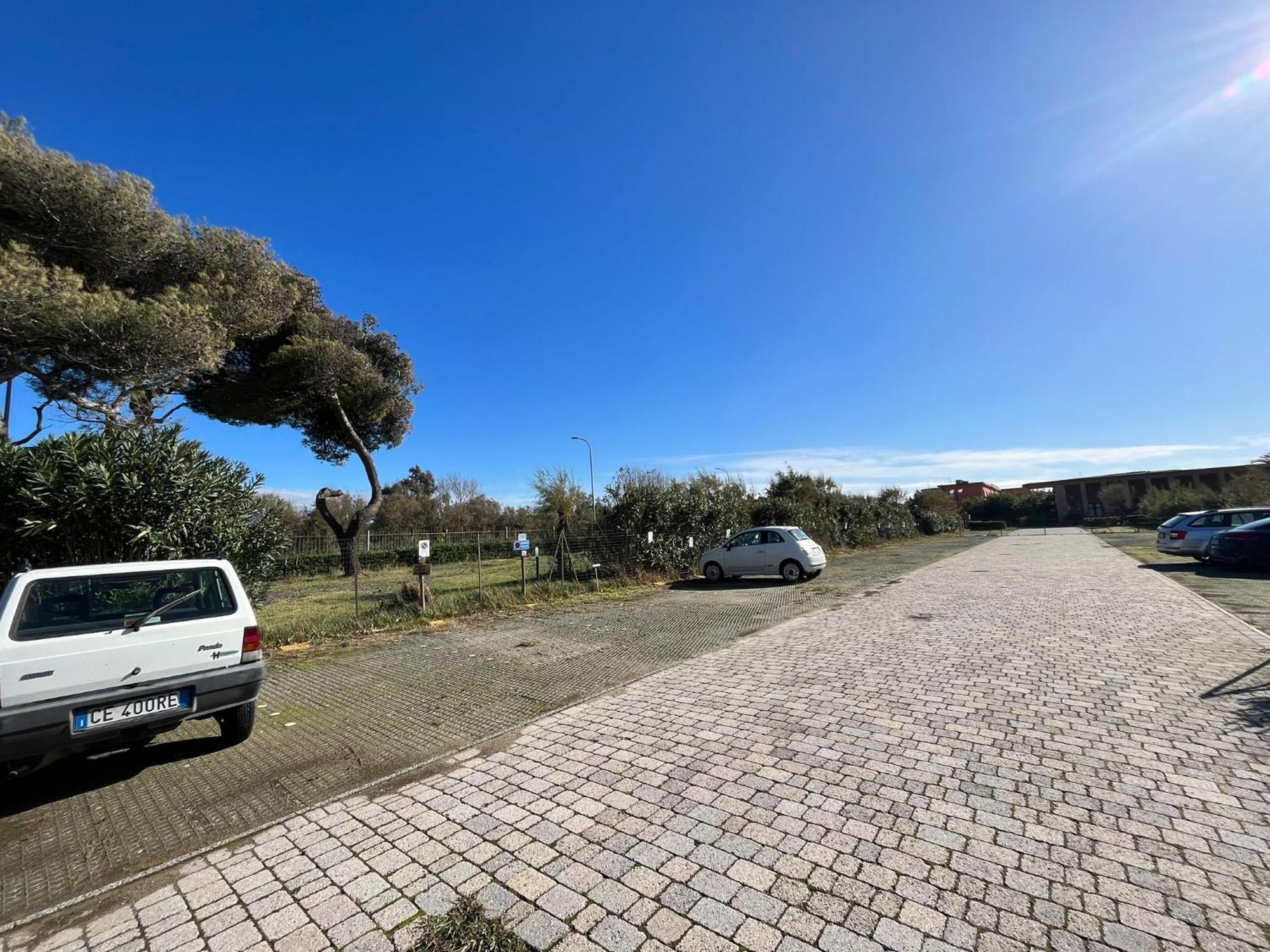 Appartamenti Regina Del Mare Calambrone Bagian luar foto